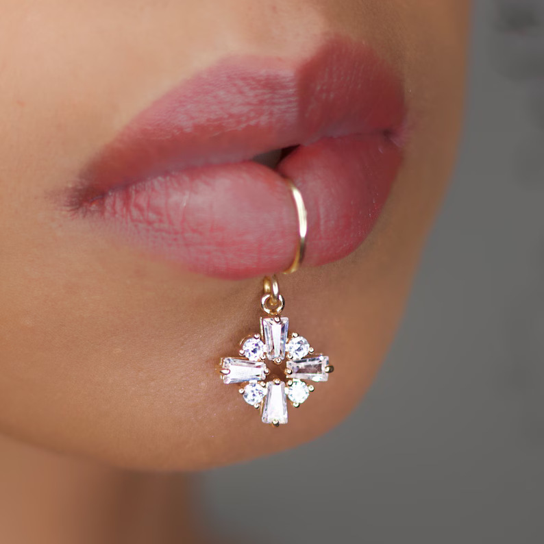 Body Jewelry Earrings - Роскошные женские серьги-капли золотого цвета в