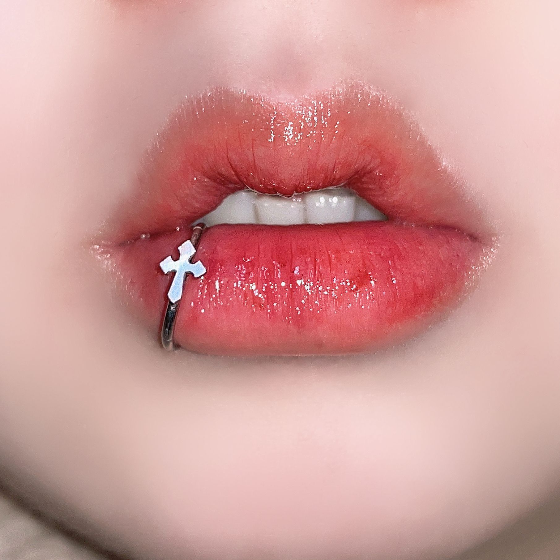 Кольцо для губ из нержавеющей  – обзор и цена Body Jewelry Vertical Labret
